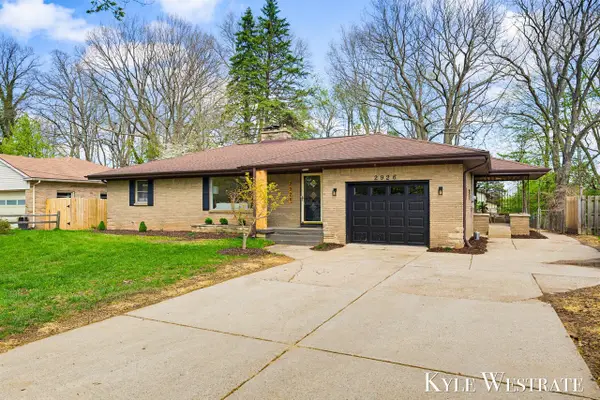 2926 Chamberlain, Grand Rapids, MI 49508