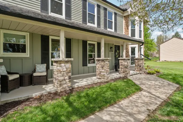 6790 Heatheridge, Saline, MI 48176