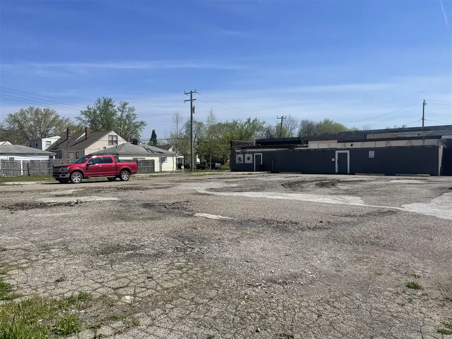 22110 W Warren, Redford, MI 48239 - #2