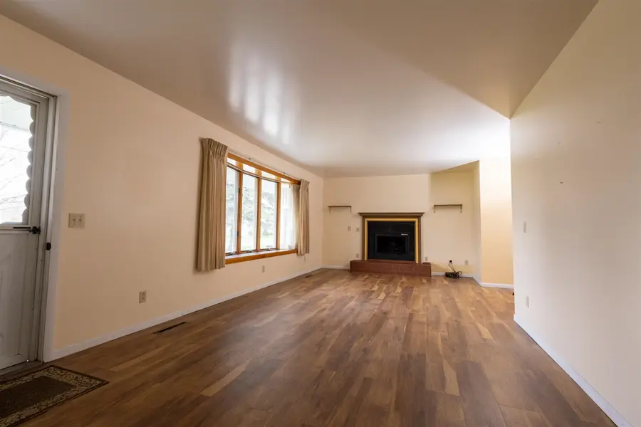 330 Johnson, Edmore, MI 48829 - #3
