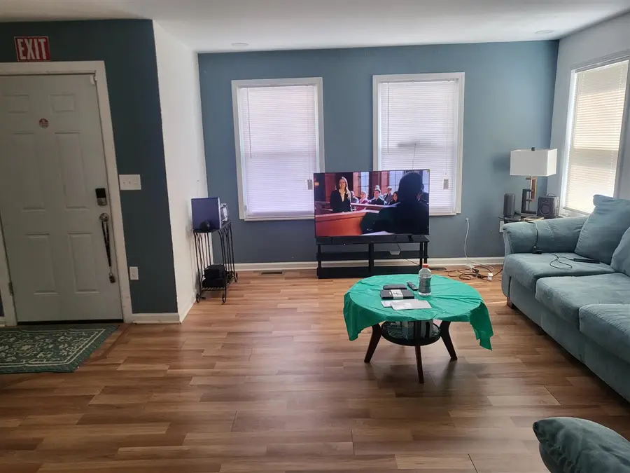 557 Kitchener, Detroit, MI 48215 - #2