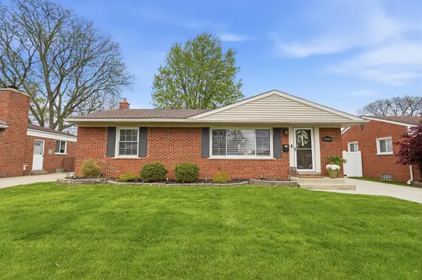 32900 Hees, Livonia, MI 48150