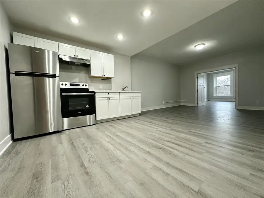 1336 Portage, Kalamazoo, MI 49001 - #3