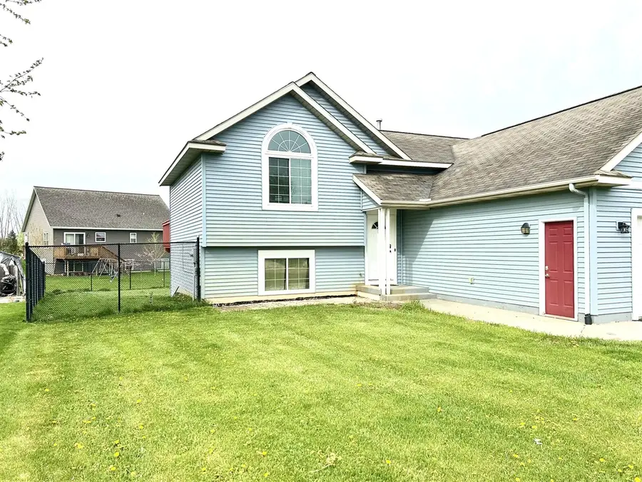 206 Charyridge, Kent City, MI 49330 - #2