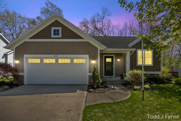2631 Stockwood, Grand Rapids, MI 49505