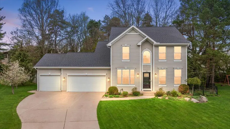 1070 Huckleberry, Grand Rapids, MI 49546 - #2