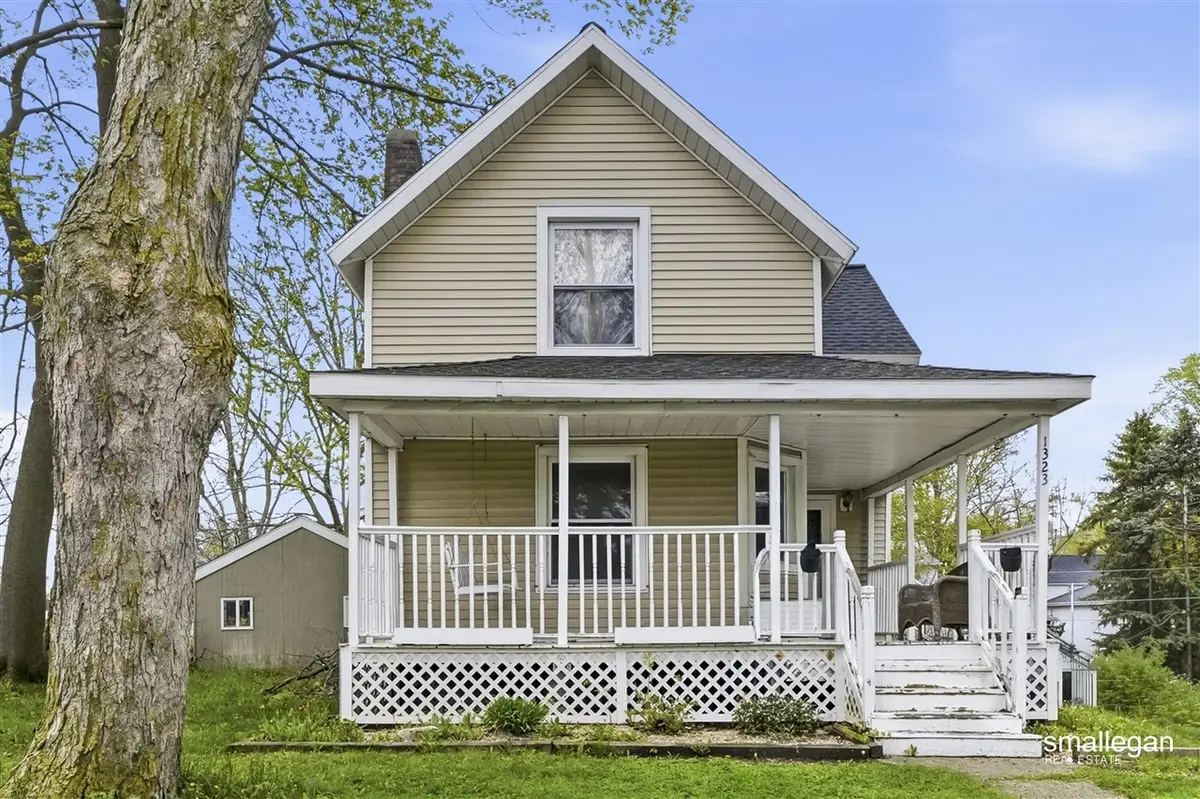 1323 4th, Lake Odessa, MI 48849 - #1