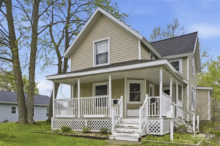 1323 4th, Lake Odessa, MI 48849 - #3