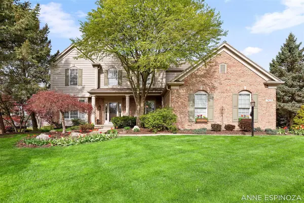 7423 Old Lantern, Caledonia, MI 49316