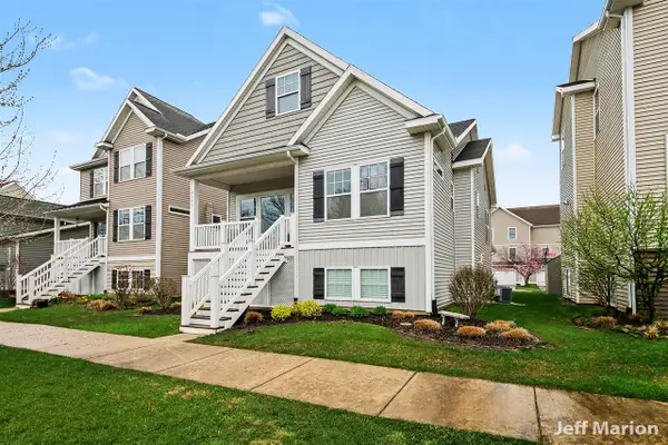 2125 Kensington Park, Holland, MI 49423