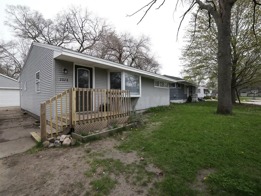 2028 Marcoux, Muskegon, MI 49442 - #3