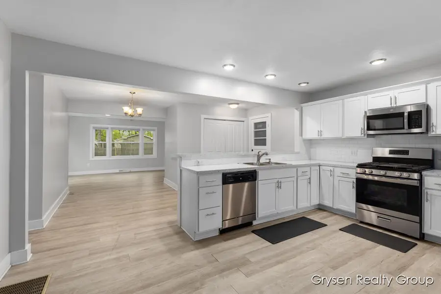 251 60th, Grand Rapids, MI 49548 - #3