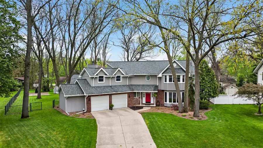 5217 S Broadmoor, Jackson, MI 49201 - #2