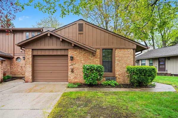 1859 Allenway, Rochester Hills, MI 48309