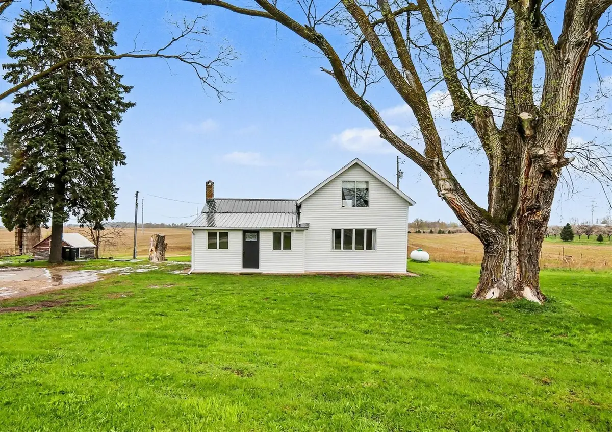 2760 W Jackson, Hart, MI 49420 - #1