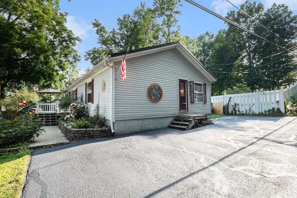 6859 Paradise, Saranac, MI 48881