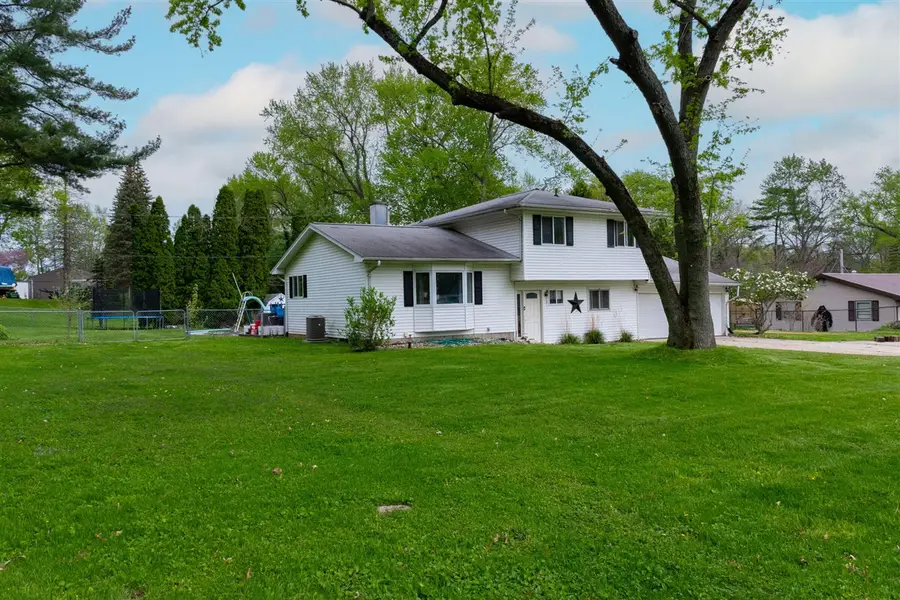 16271 Merson, Buchanan, MI 49107 - #2