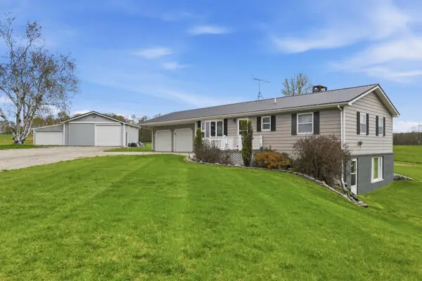 8835 E Mcbrides, Vestaburg, MI 48891 - #1