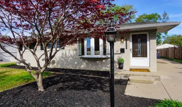 8364 Holly, Canton, MI 48187