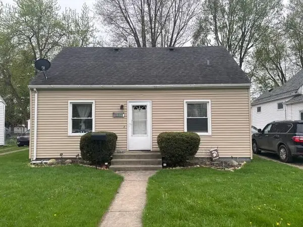 565 Riverside, Adrian, MI 49221