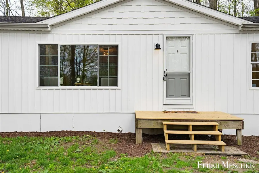 2910 Tobias, Delton, MI 49046 - #3