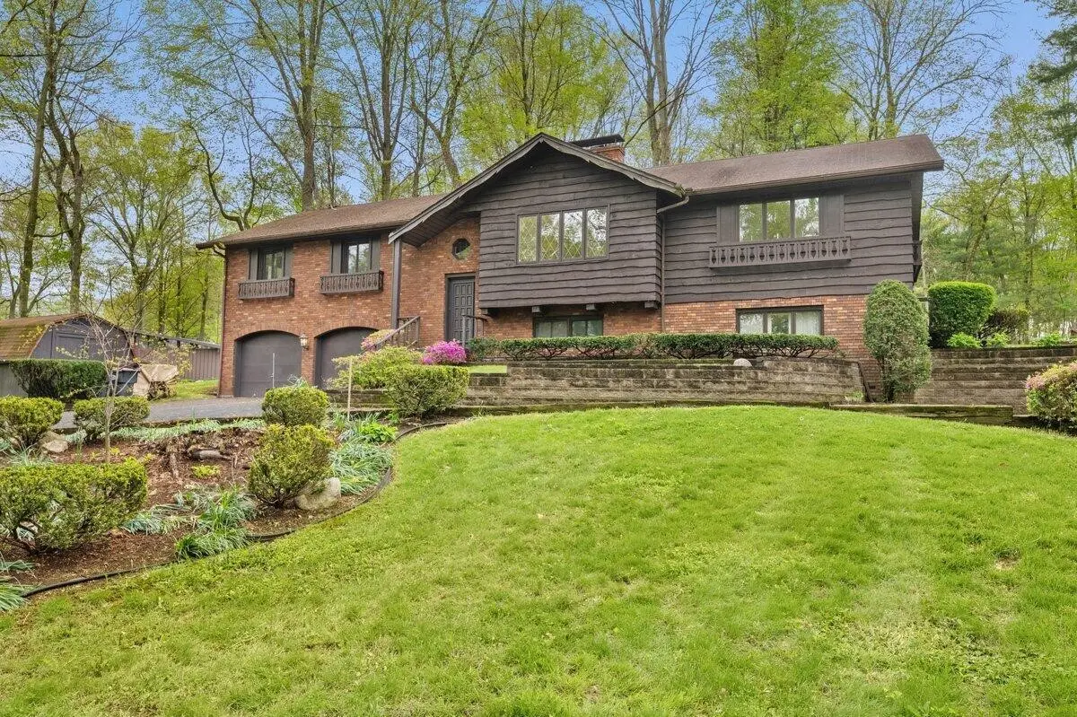 2552 Ridgewood, Berrien Springs, MI 49103 - #1