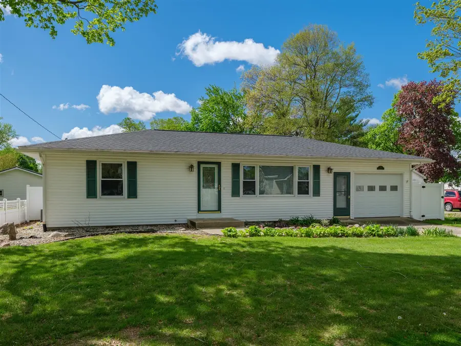 225 Clinton, Mendon, MI 49072 - #2