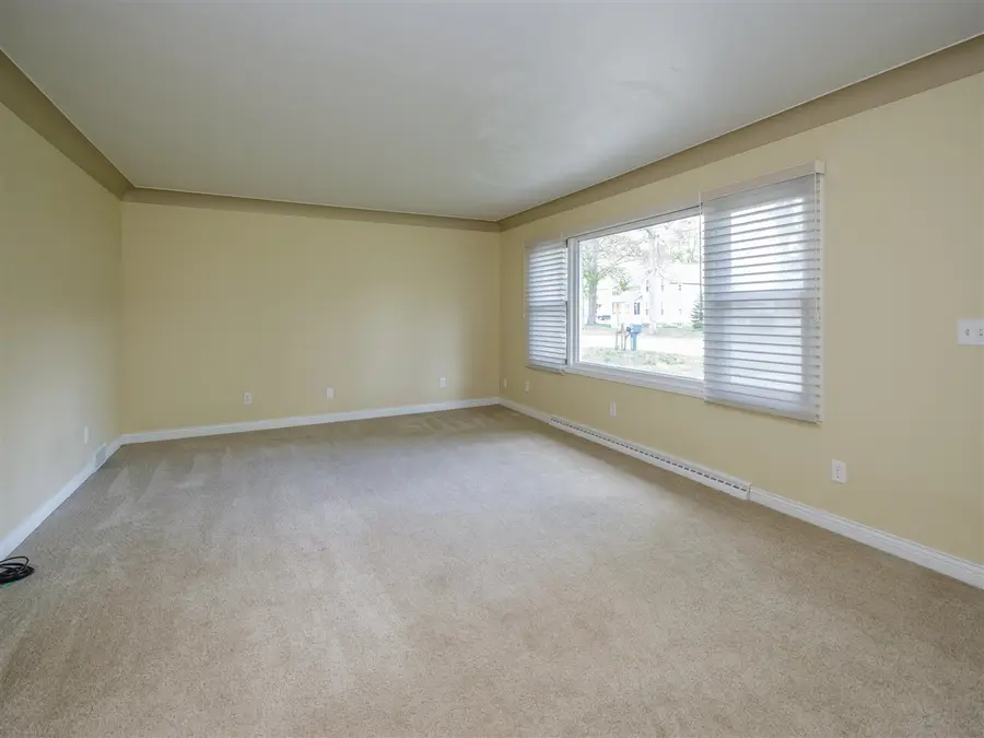 225 Clinton, Mendon, MI 49072 - #3