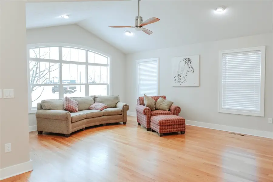 210 Market, Benton Harbor, MI 49022 - #3