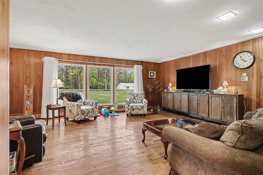 8690 E Main, Galesburg, MI 49053 - #2