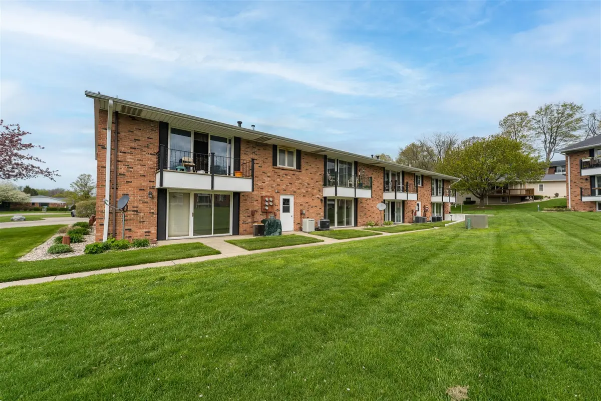 230 S State #63, Zeeland, MI 49464 - #1