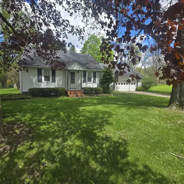 130 W Hughes, Marshall, MI 49068