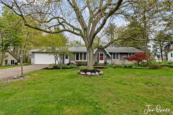 697 Morningside, Holland, MI 49423