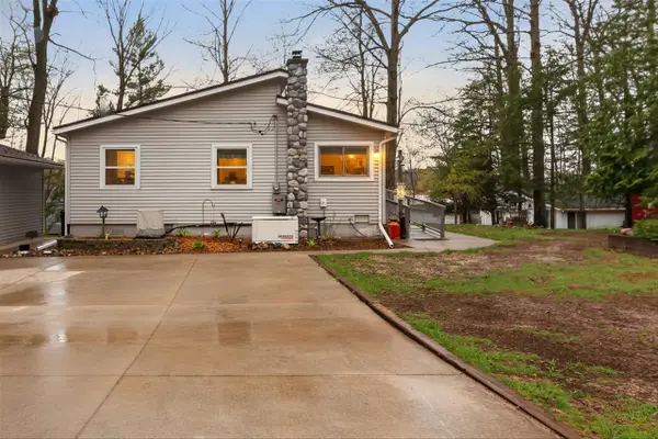 4961 W Almy, Six Lakes, MI 48886