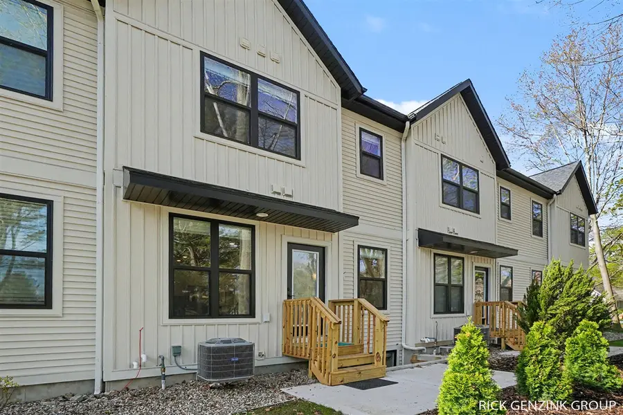 1993 N Shorewood, Holland, MI 49423 - #3
