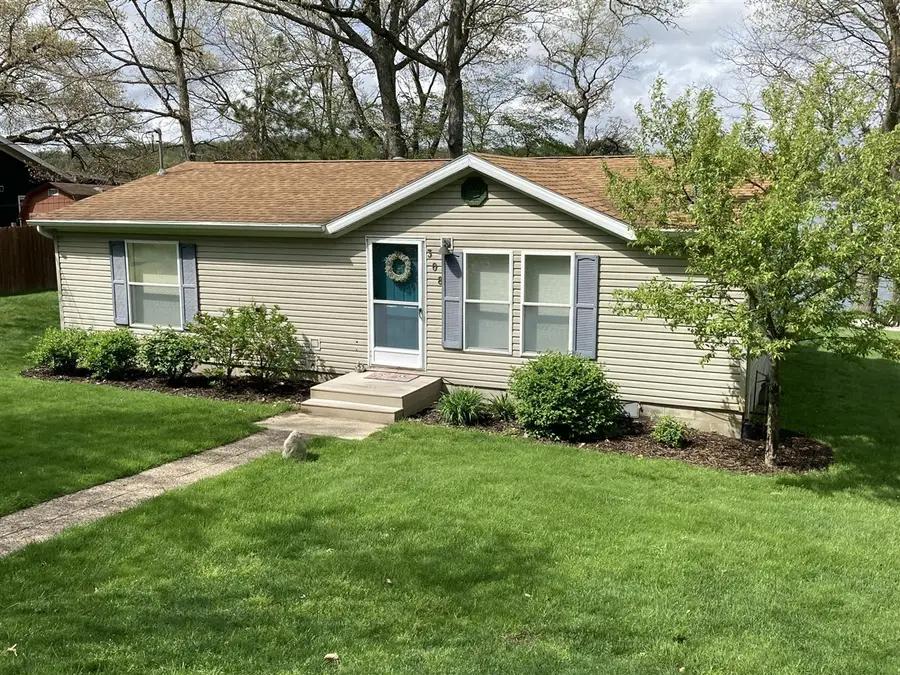 308 Lake Shore, Cassopolis, MI 49031 - #2