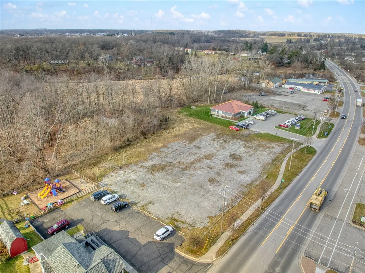 404 N Main, Brooklyn, MI 49230 - #1