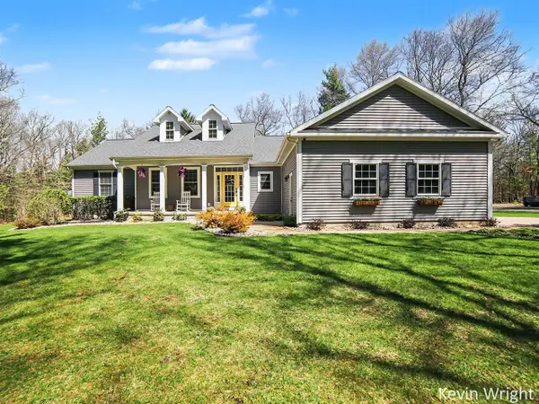 1492 Crystal Lake, Whitehall, MI 49461