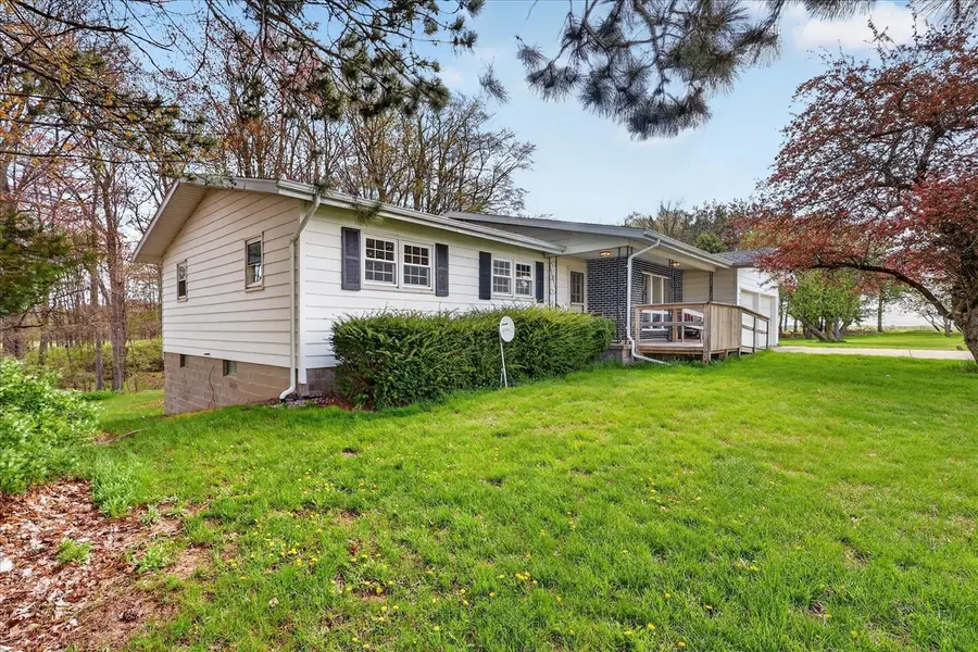4648 N Neff, Edmore, MI 48829 - #3