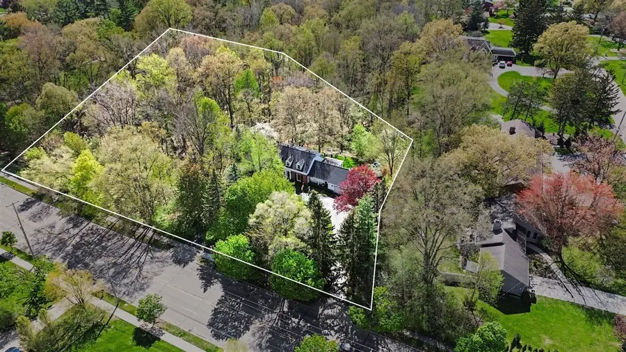 2335 Breton, Grand Rapids, MI 49546 - #3