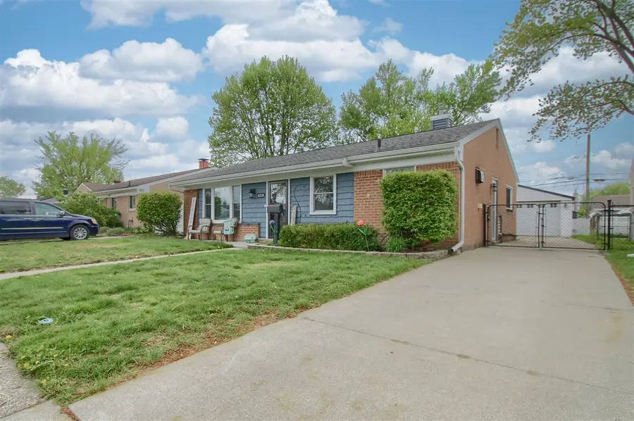 8210 N Henry Ruff, Westland, MI 48185 - #3