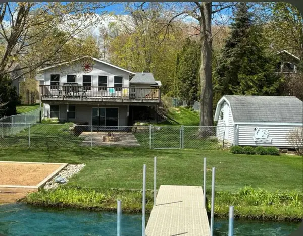 4460 S Sherman, Fremont, MI 49412