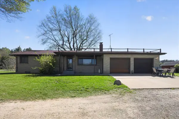 3262 W Wagner, Buchanan, MI 49107