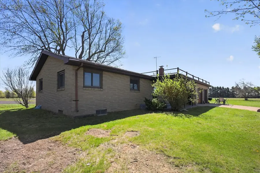3262 W Wagner, Buchanan, MI 49107 - #3