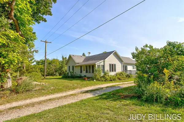 1317 68th, South Haven, MI 49090