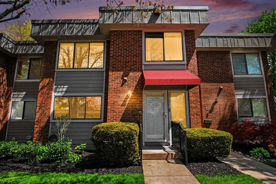 2454 W Collier #101, Grand Rapids, MI 49546 - #2