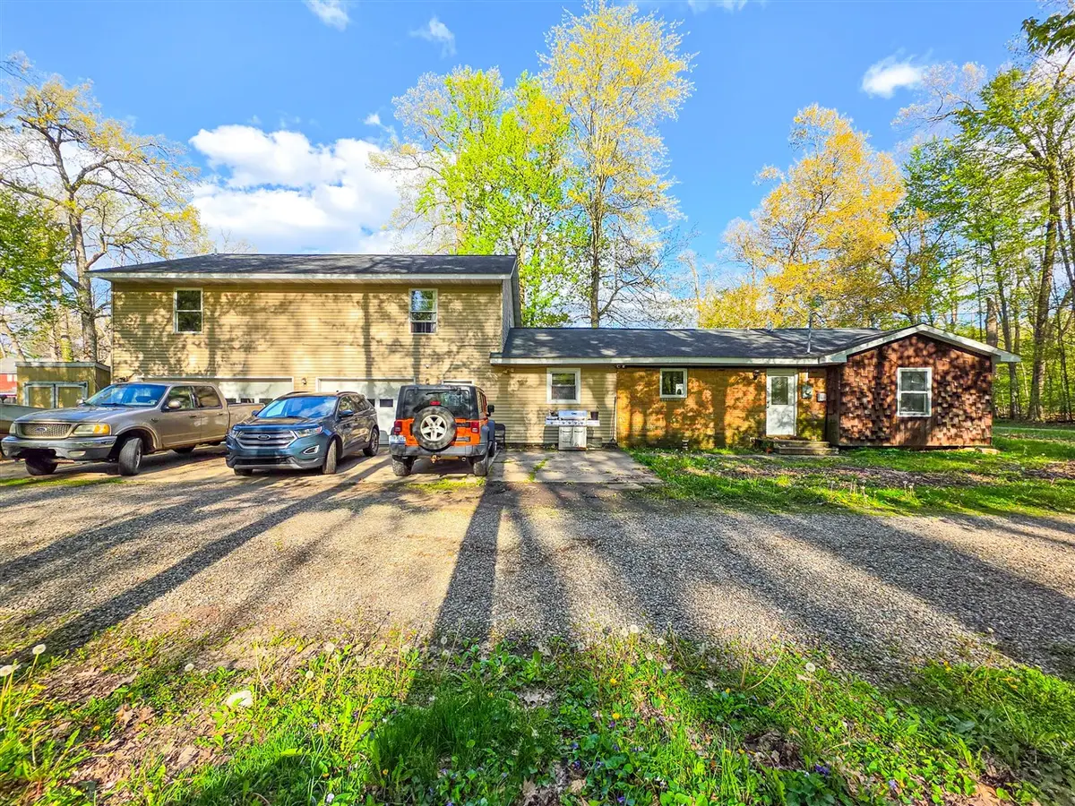257 Edgewood, Quincy, MI 49082 - #1