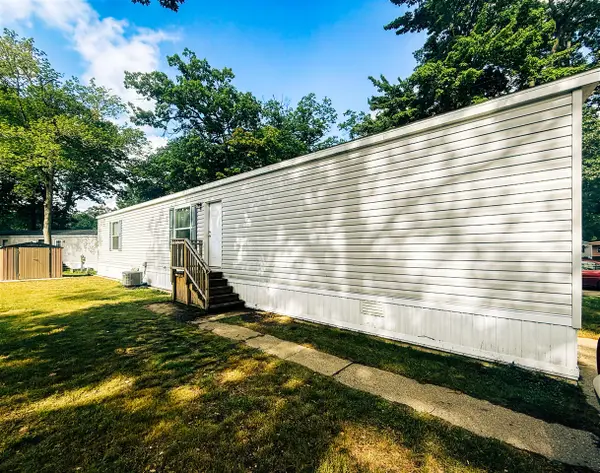 14787 Apple #403, Fruitport, MI 49415
