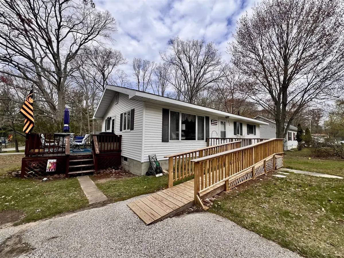 6596 W Virnetta, Ludington, MI 49431 - #1