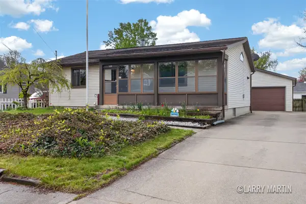 156 58th, Grand Rapids, MI 49548
